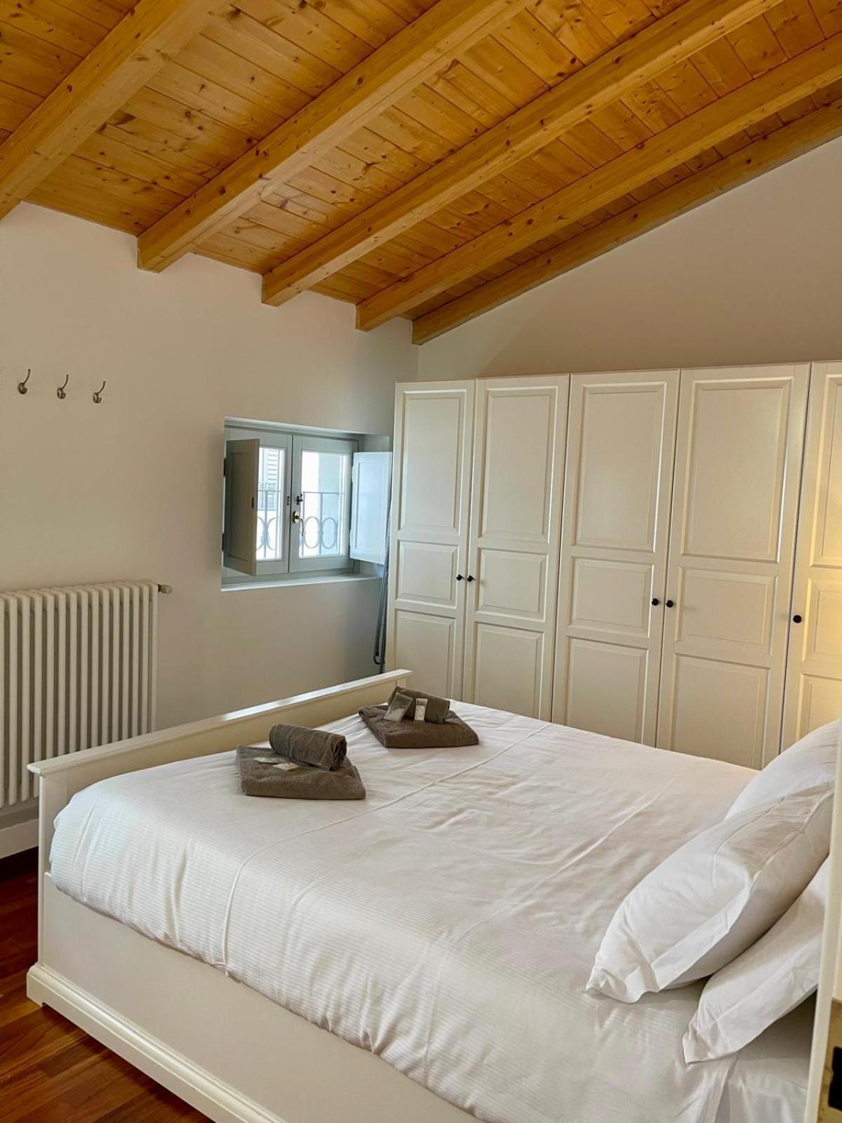 Calicantus Apartments Atena Como Luaran gambar